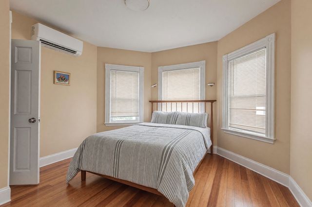 38 Davis St, Quincy, MA 02170