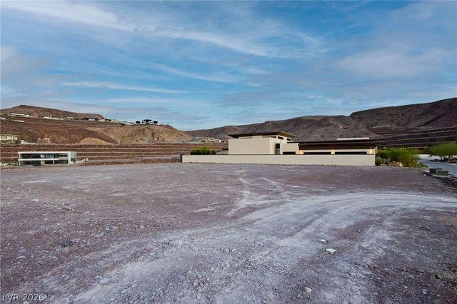 20 Sanctuary Peak Court, Henderson, NV 89012