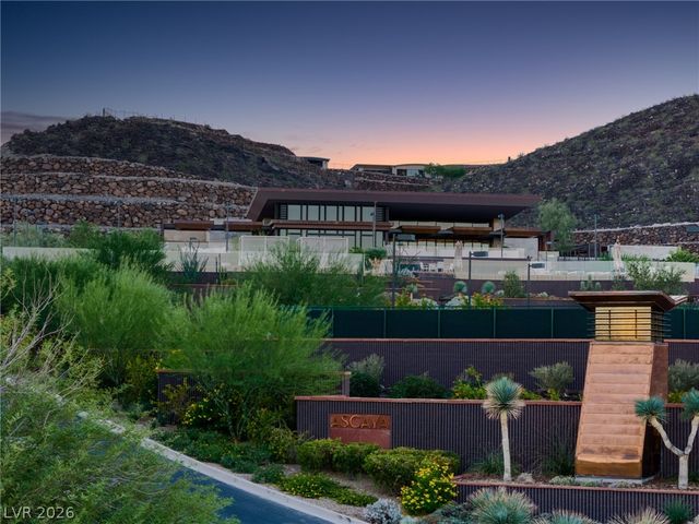20 Sanctuary Peak Court, Henderson, NV 89012