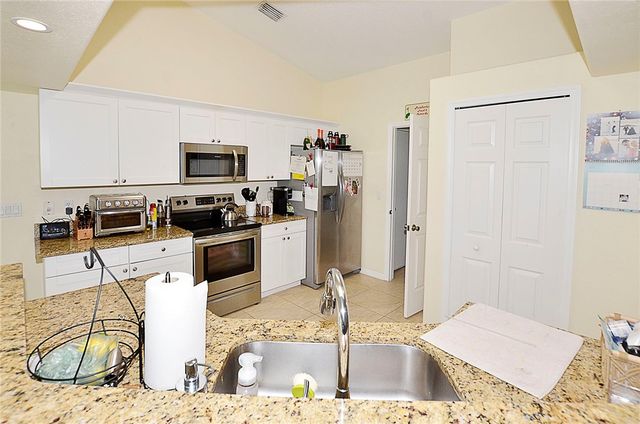155 36th Court SW, Vero Beach, FL 32968