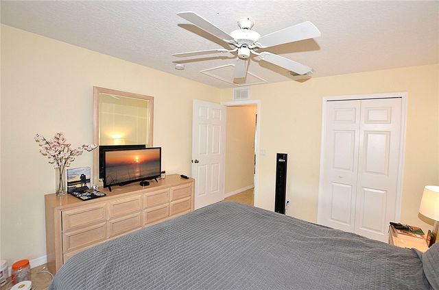 155 36th Court SW, Vero Beach, FL 32968