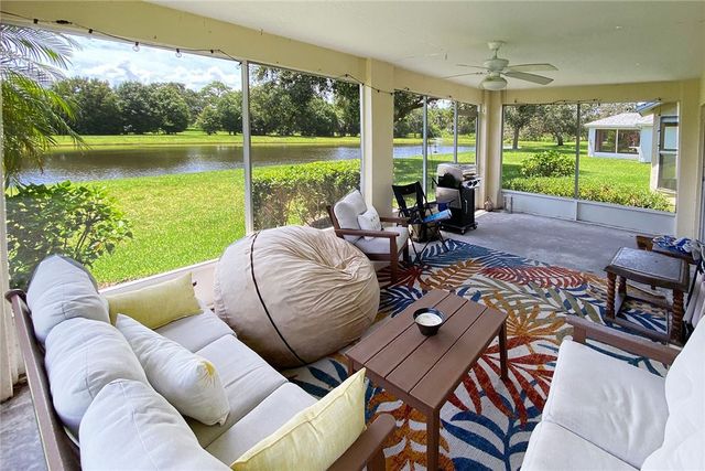 155 36th Court SW, Vero Beach, FL 32968
