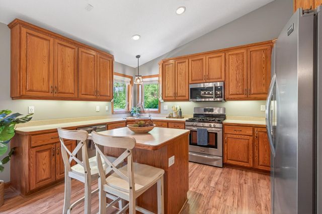 2255 146th Avenue NE, Ham Lake, MN 55304