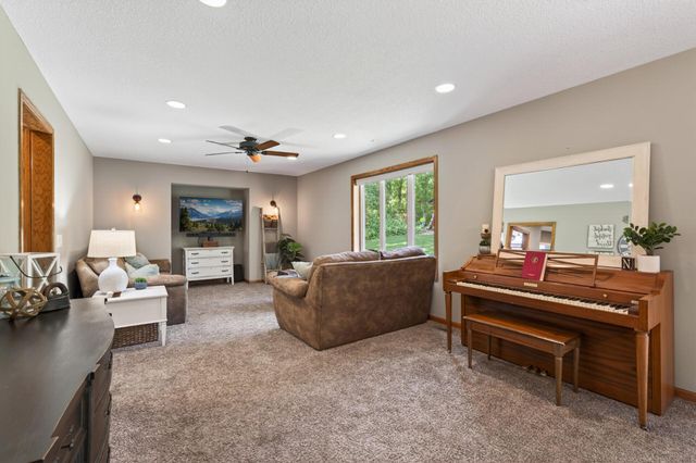 2255 146th Avenue NE, Ham Lake, MN 55304