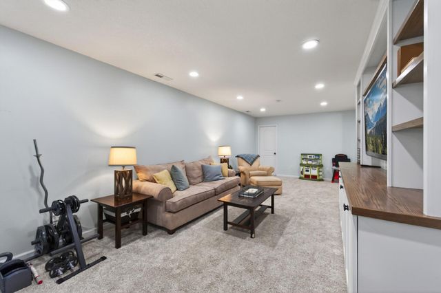 2255 146th Avenue NE, Ham Lake, MN 55304