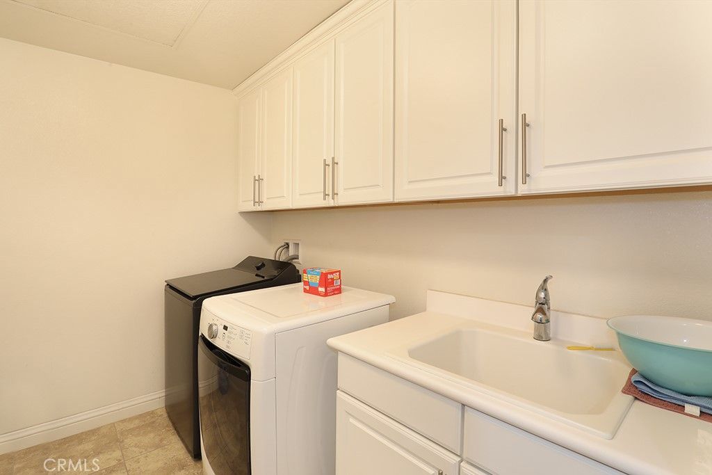 Image 3 of property listing at 12253 Baird, Riverside, CA 92505