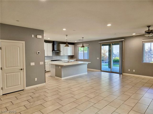 2926 Tremont Avenue, Henderson, NV 89052