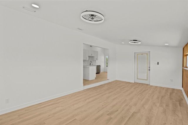 1225 O Neil Road, Port Bolivar, TX 77650