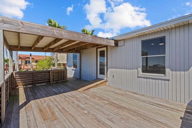 1225 O Neil Road, Port Bolivar, TX 77650