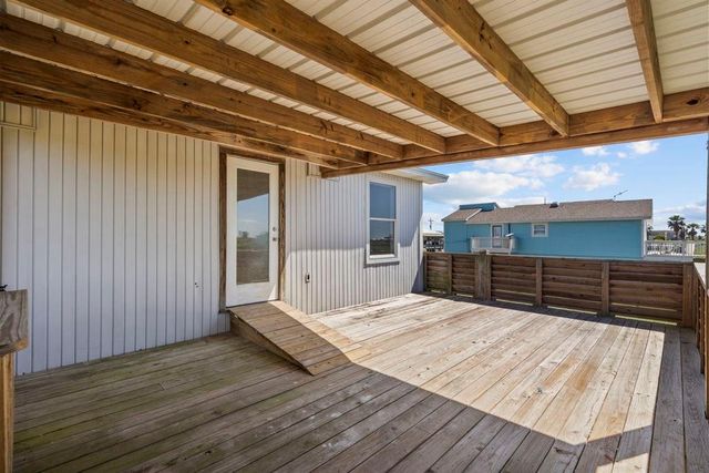 1225 O Neil Road, Port Bolivar, TX 77650