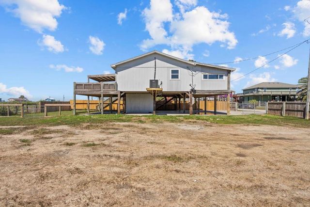 1225 O Neil Road, Port Bolivar, TX 77650