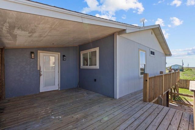 1225 O Neil Road, Port Bolivar, TX 77650