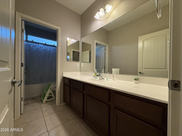 17717 W MANDALAY Lane, Surprise, AZ 85388