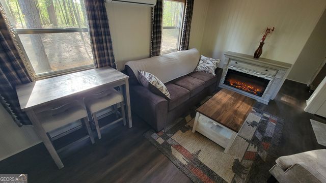 1302 Oconee Drive SW, Sparta, GA 31087