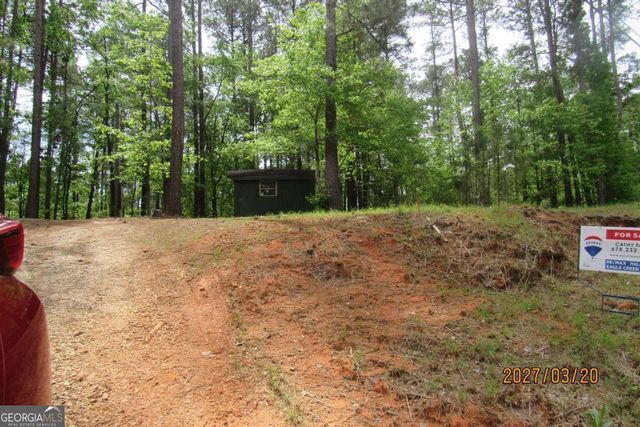 1302 Oconee Drive SW, Sparta, GA 31087