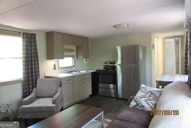 1302 Oconee Drive SW, Sparta, GA 31087
