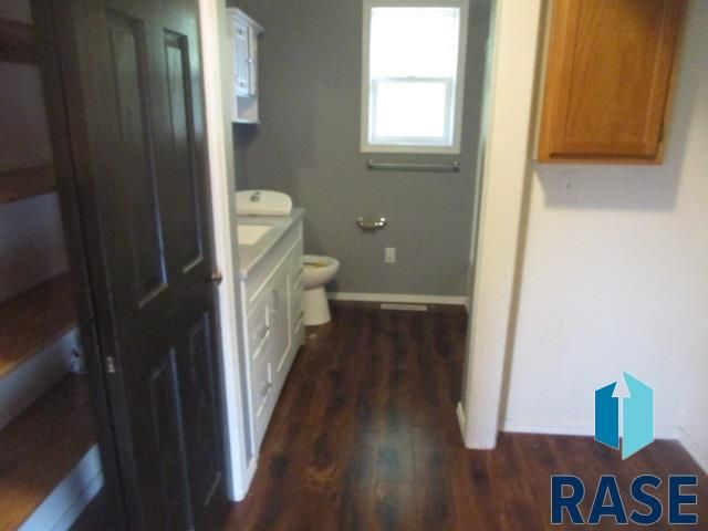 400 Ruth St Street, Yankton, SD 57078