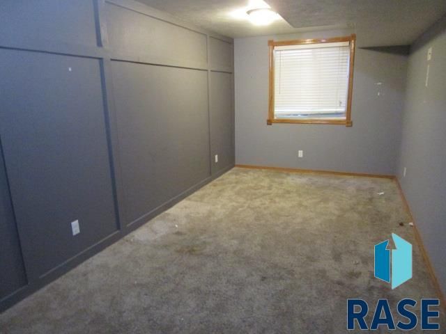 400 Ruth St Street, Yankton, SD 57078