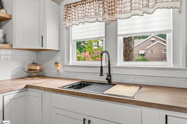2001 Woodside Avenue, Anderson, SC 29625
