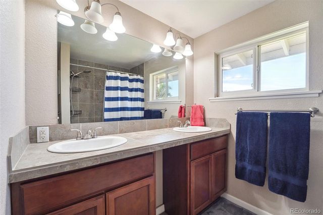 1043 W 100th Place, Northglenn, CO 80260