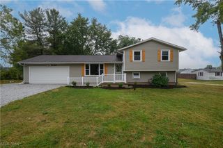 10400 Strausser Street NW, Canal Fulton, OH 44614