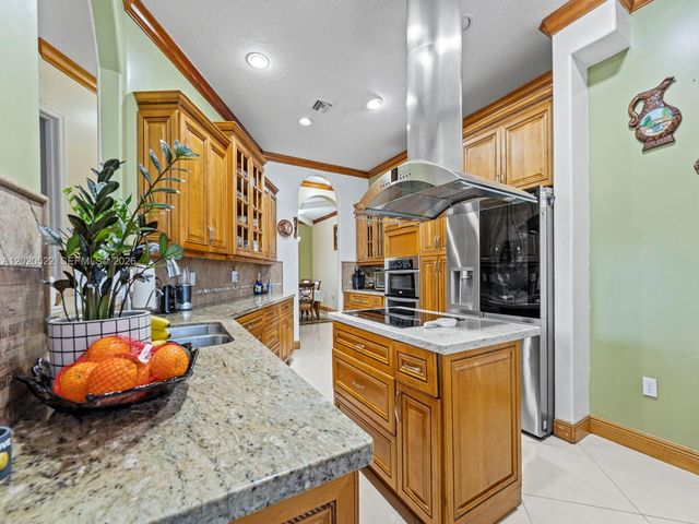 24225 SW 198th Ave, Homestead, FL 33031