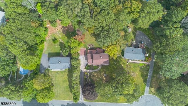 55 Fox Trail Rd, Sparta Twp., NJ 07871