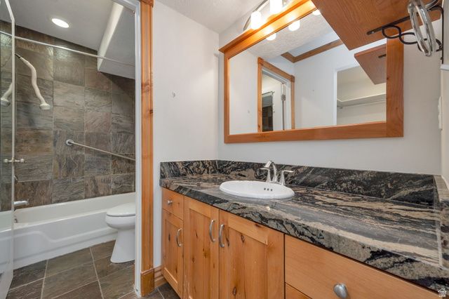 744 W SWEET MEADOW LN, Sandy, UT 84070
