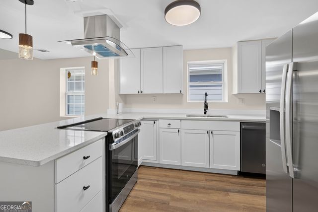 718 W 51st Street, Savannah, GA 31405