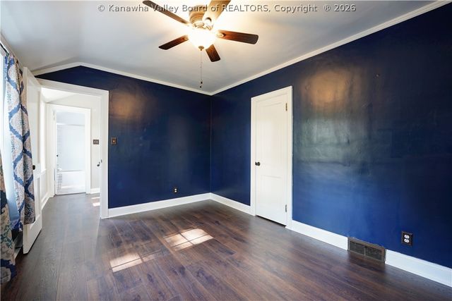 1902 Massey Circle, South Charleston, WV 25303