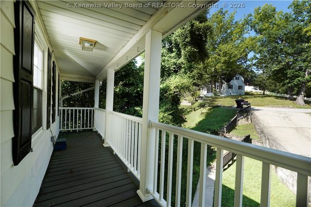 1902 Massey Circle, South Charleston, WV 25303