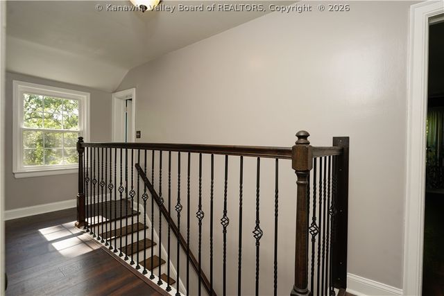 1902 Massey Circle, South Charleston, WV 25303