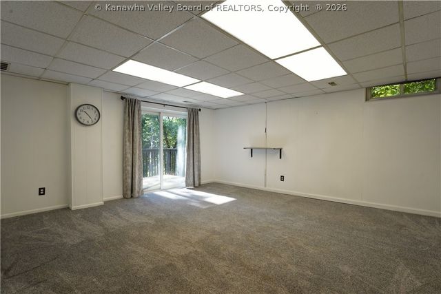 1902 Massey Circle, South Charleston, WV 25303