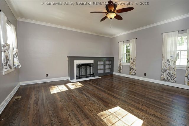 1902 Massey Circle, South Charleston, WV 25303