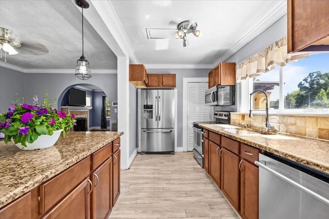 5110 EMERSON AVENUE S, St Petersburg, FL 33707
