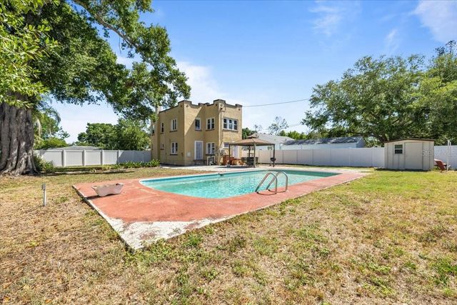 5110 EMERSON AVENUE S, St Petersburg, FL 33707