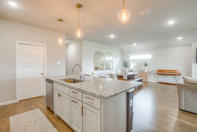 5709 Freeport Lane, Fort Worth, TX 76126
