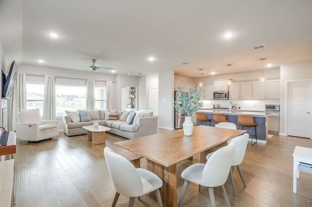 5709 Freeport Lane, Fort Worth, TX 76126