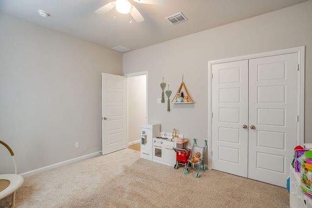 5709 Freeport Lane, Fort Worth, TX 76126