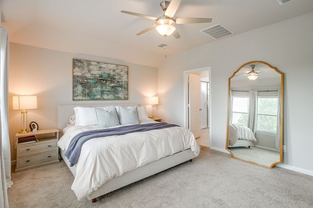 5709 Freeport Lane, Fort Worth, TX 76126