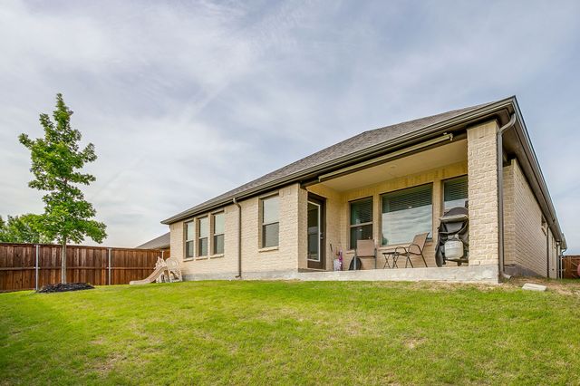 5709 Freeport Lane, Fort Worth, TX 76126