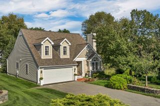 60 Hampton Meadows, Hampton, NH 03842