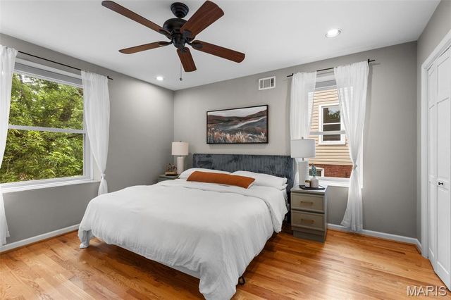 7068 Tholozan Avenue, St Louis, MO 63109