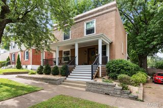 7068 Tholozan Avenue, St Louis, MO 63109