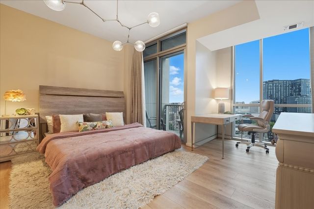 900 20th Ave S Apt 901, Nashville, TN 37212