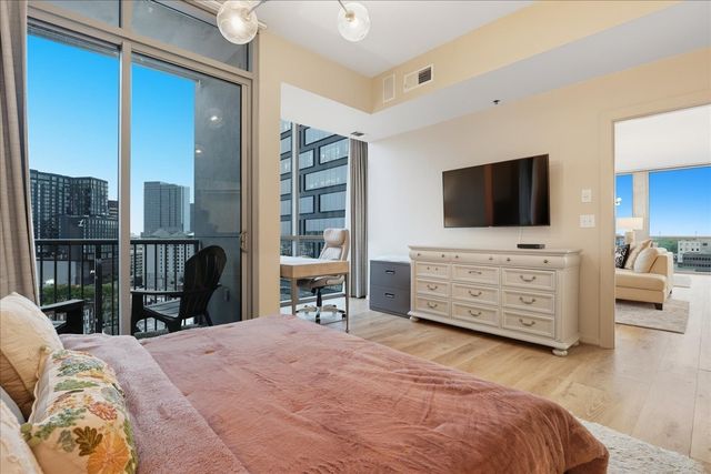 900 20th Ave S Apt 901, Nashville, TN 37212
