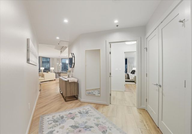 900 20th Ave S Apt 901, Nashville, TN 37212