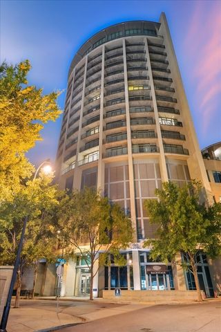 900 20th Ave S Apt 901, Nashville, TN 37212