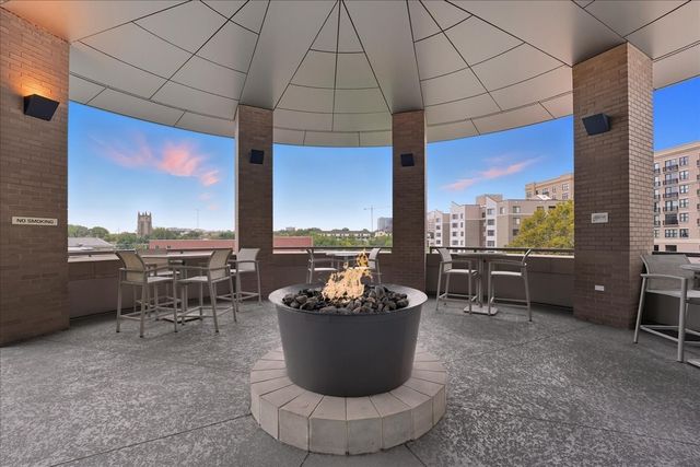 900 20th Ave S Apt 901, Nashville, TN 37212