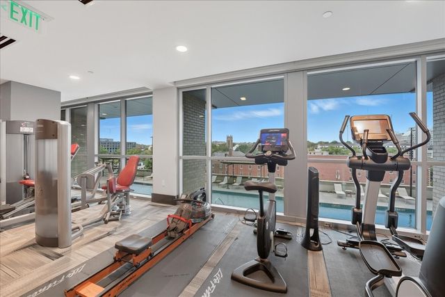 900 20th Ave S Apt 901, Nashville, TN 37212